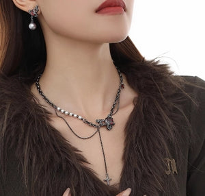 Black texture butterfly necklace light luxury niche clavicle chain