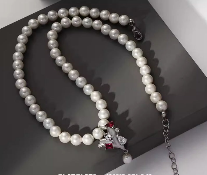 Pleated Heart Pearl Necklace