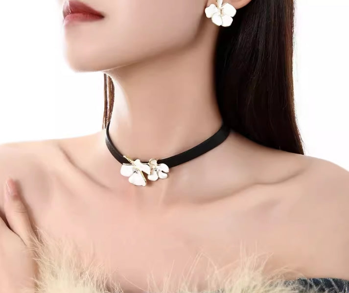 White flower choker necklace temperament sweet cool fashion necklace