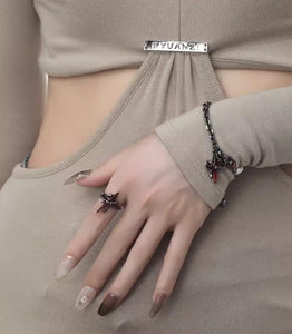 Subculture punk style taboo four-pointed star ring