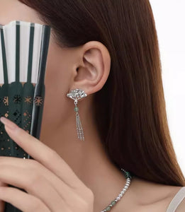 Vintage long folding fan tassel earrings