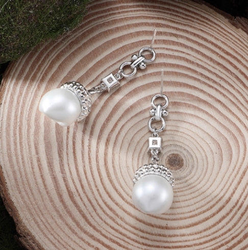 Pearl pine cone long earrings