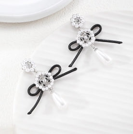 Bow Pearl Flower Earrings