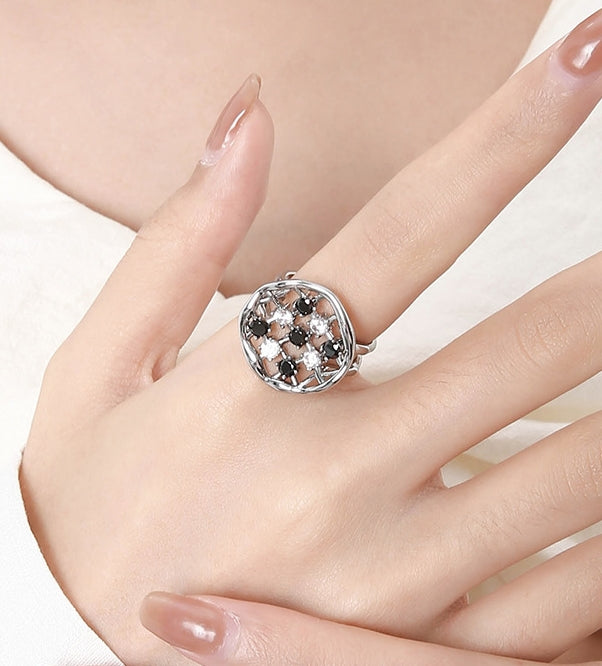 Diamond mesh openwork ring