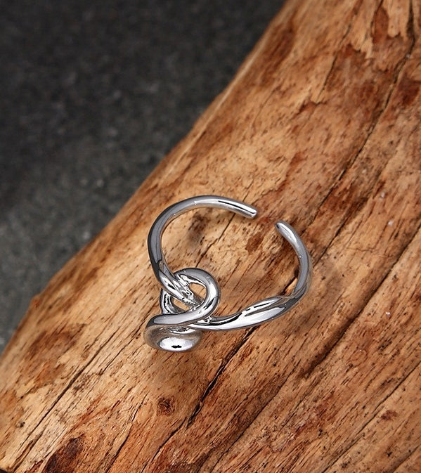 Knotted open ring