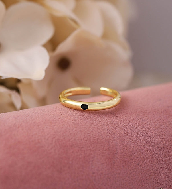 Gold Heart Single Loop Ring