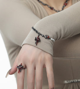 Black four-pointed star bracelet