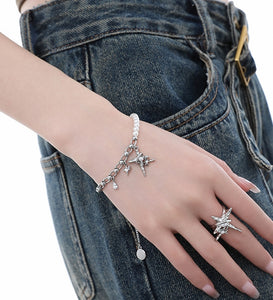 Cold style four-pointed star pearl bracelet