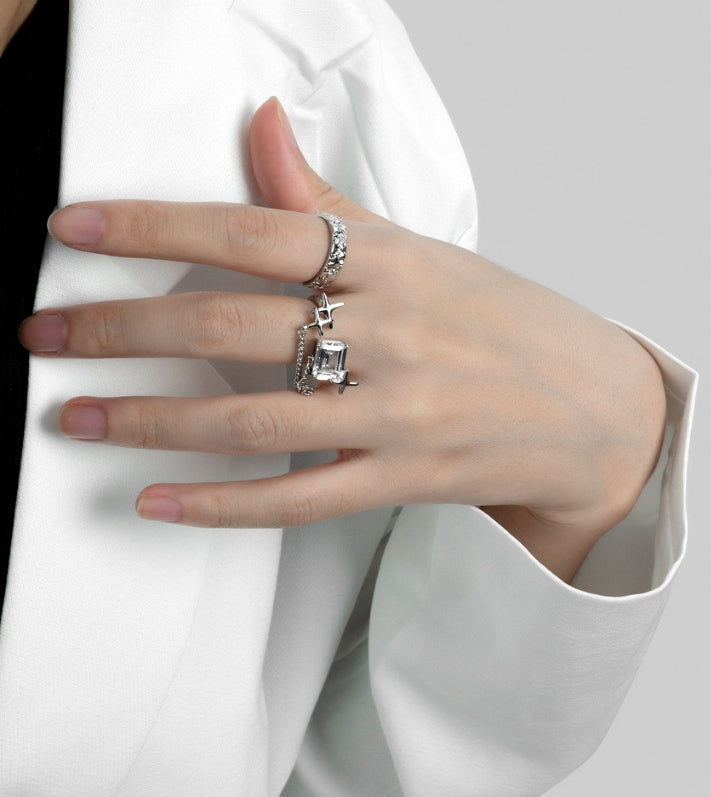 Simple chain large diamond adjustable ring