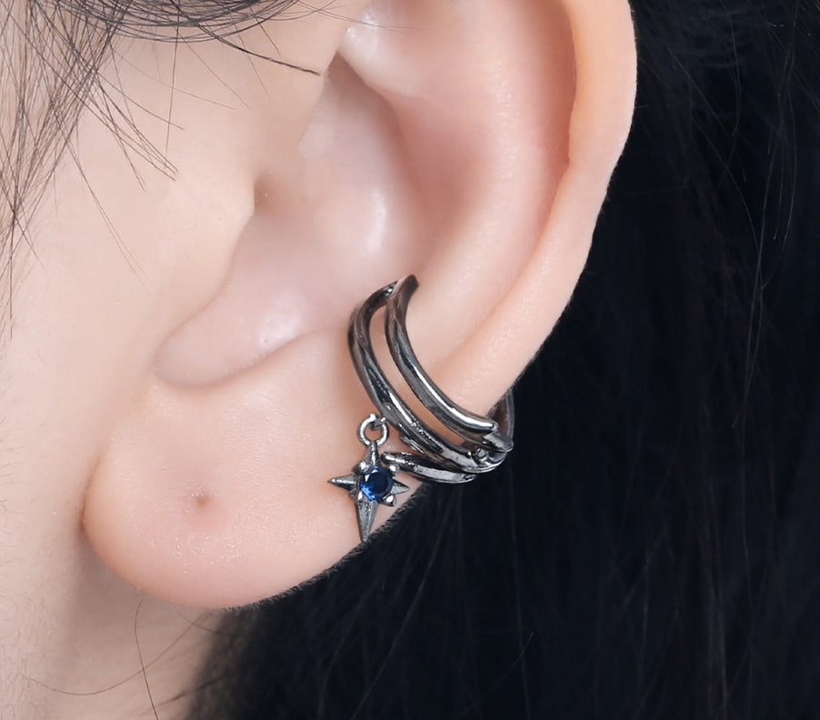 Dark Thorn Ear Cuff