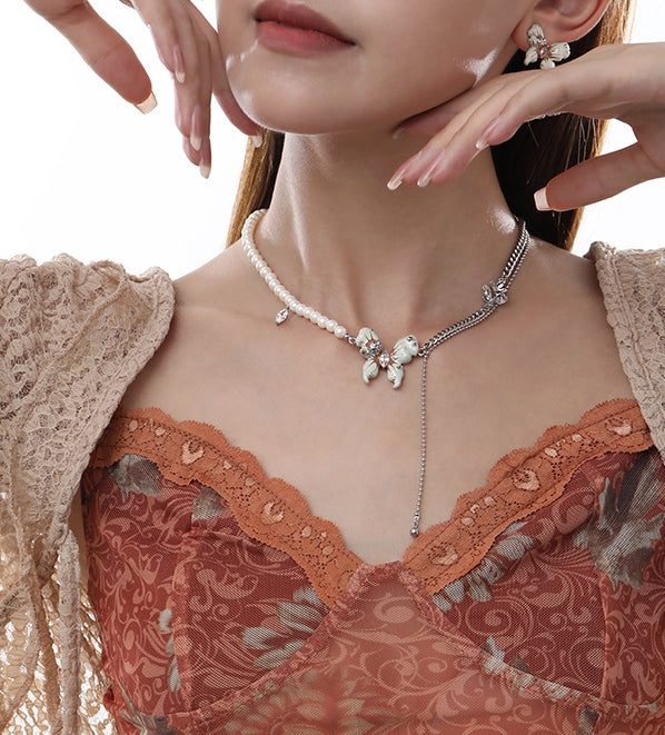 Light luxury butterfly pearl clavicle necklace