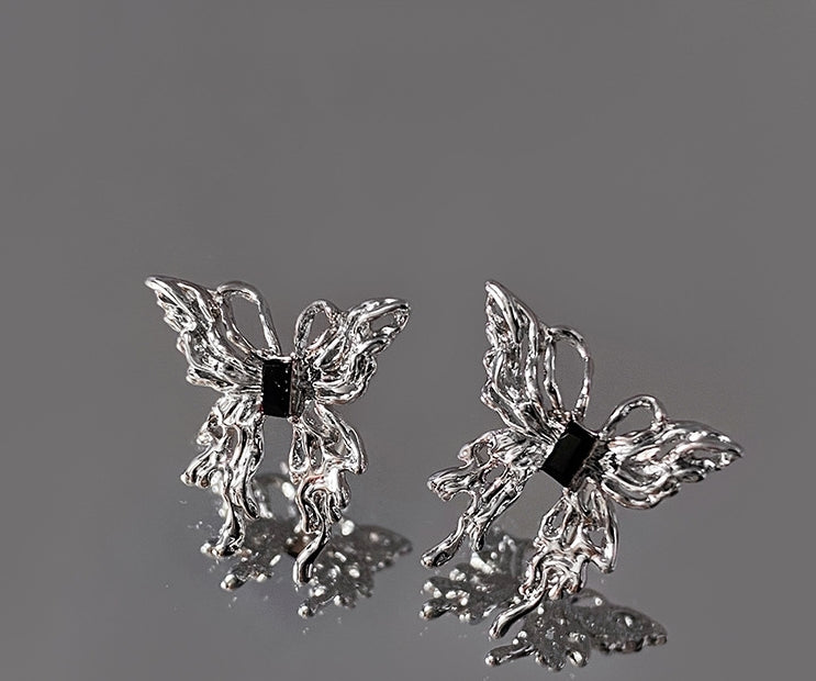 Hollow diamond butterfly earrings