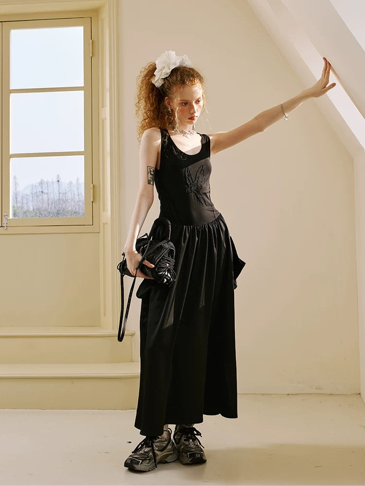 Swallow Embroidered Big Pocket Dress