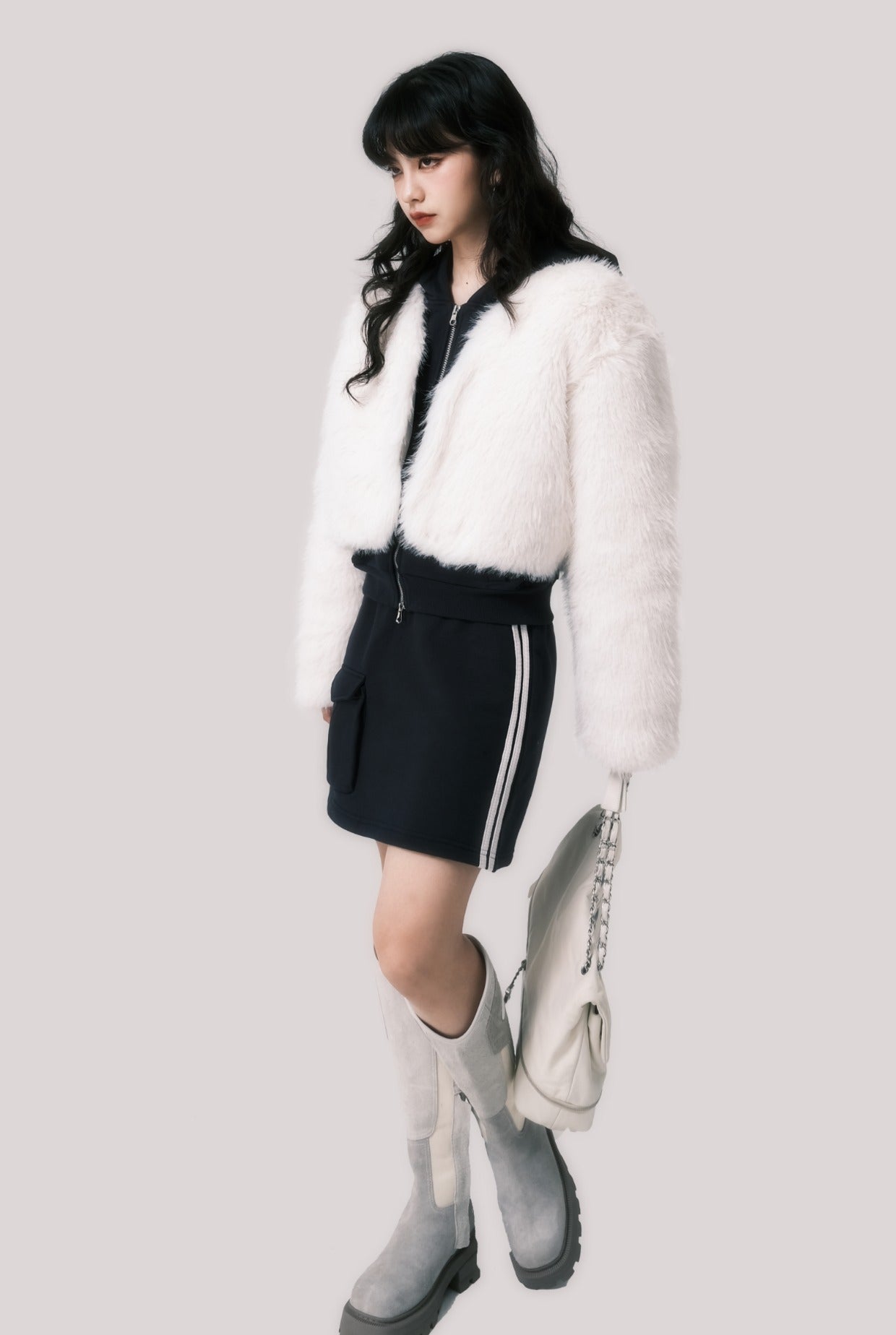 Fluffy sweet and cool fur white eco-friendly fur short coat