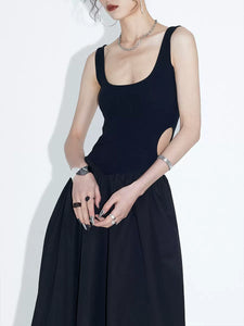 Black large U-neck backless suspender dress