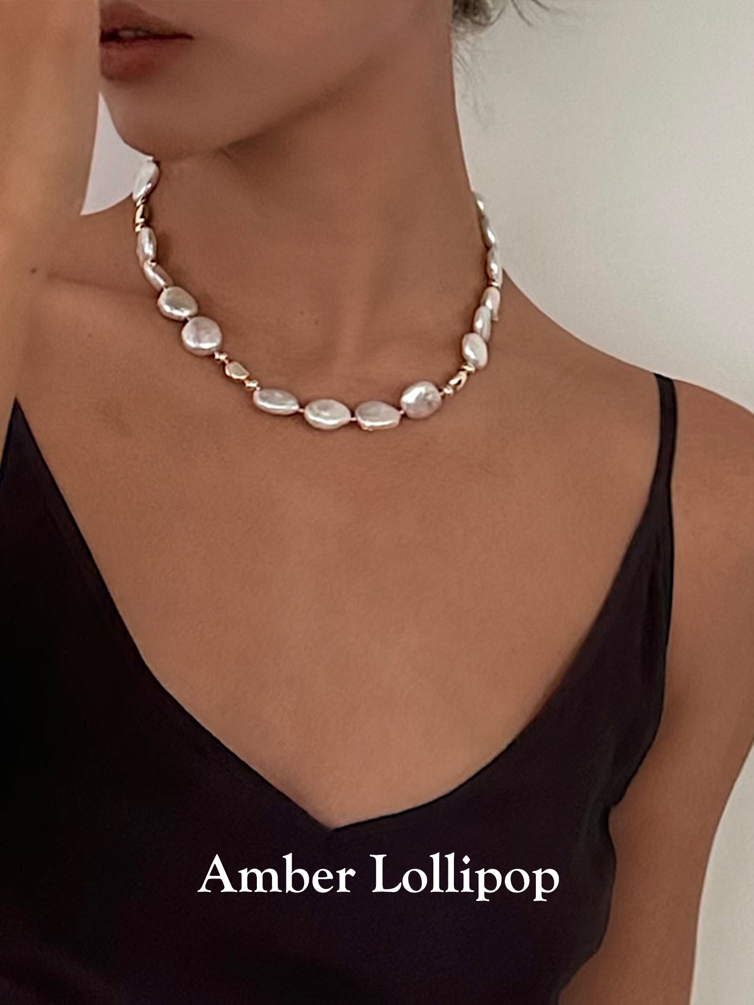 Small Baroque Shaped Pearl Clavicle Necklace