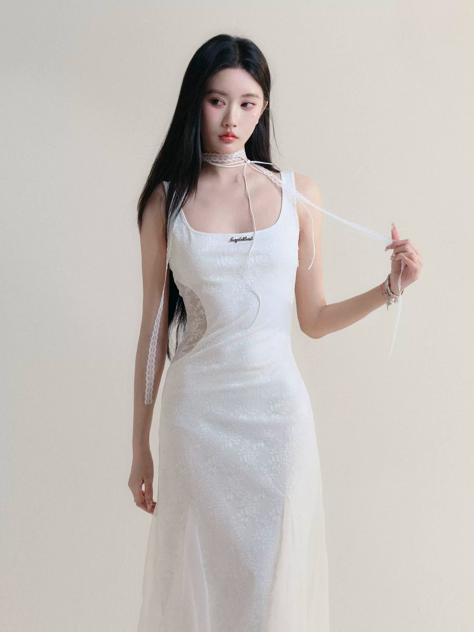 Romantic lace hollow design high-end banquet fishtail dress