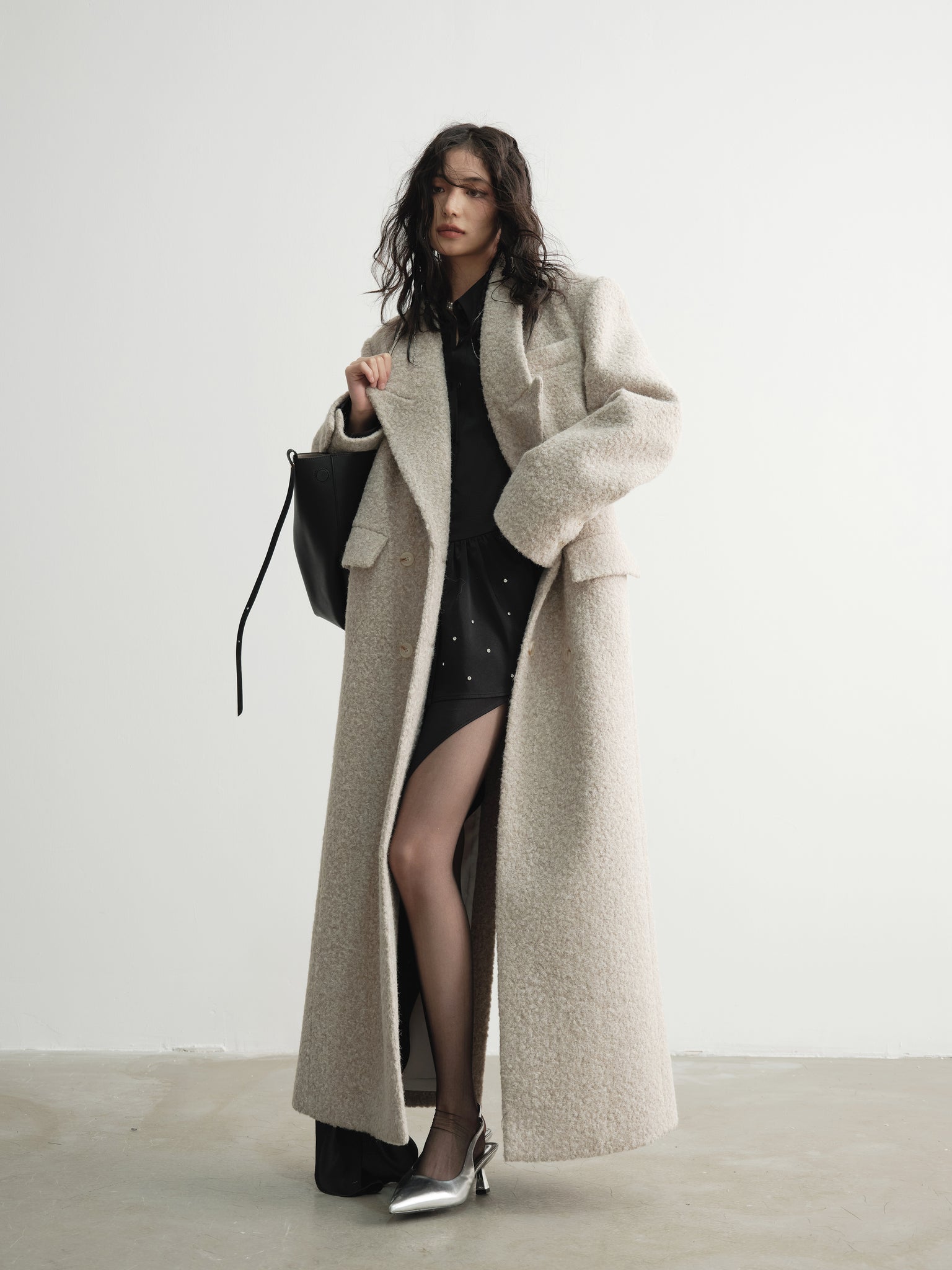 Urban Street Style Off-White Eco-Friendly Woolen Extra-Long Coat