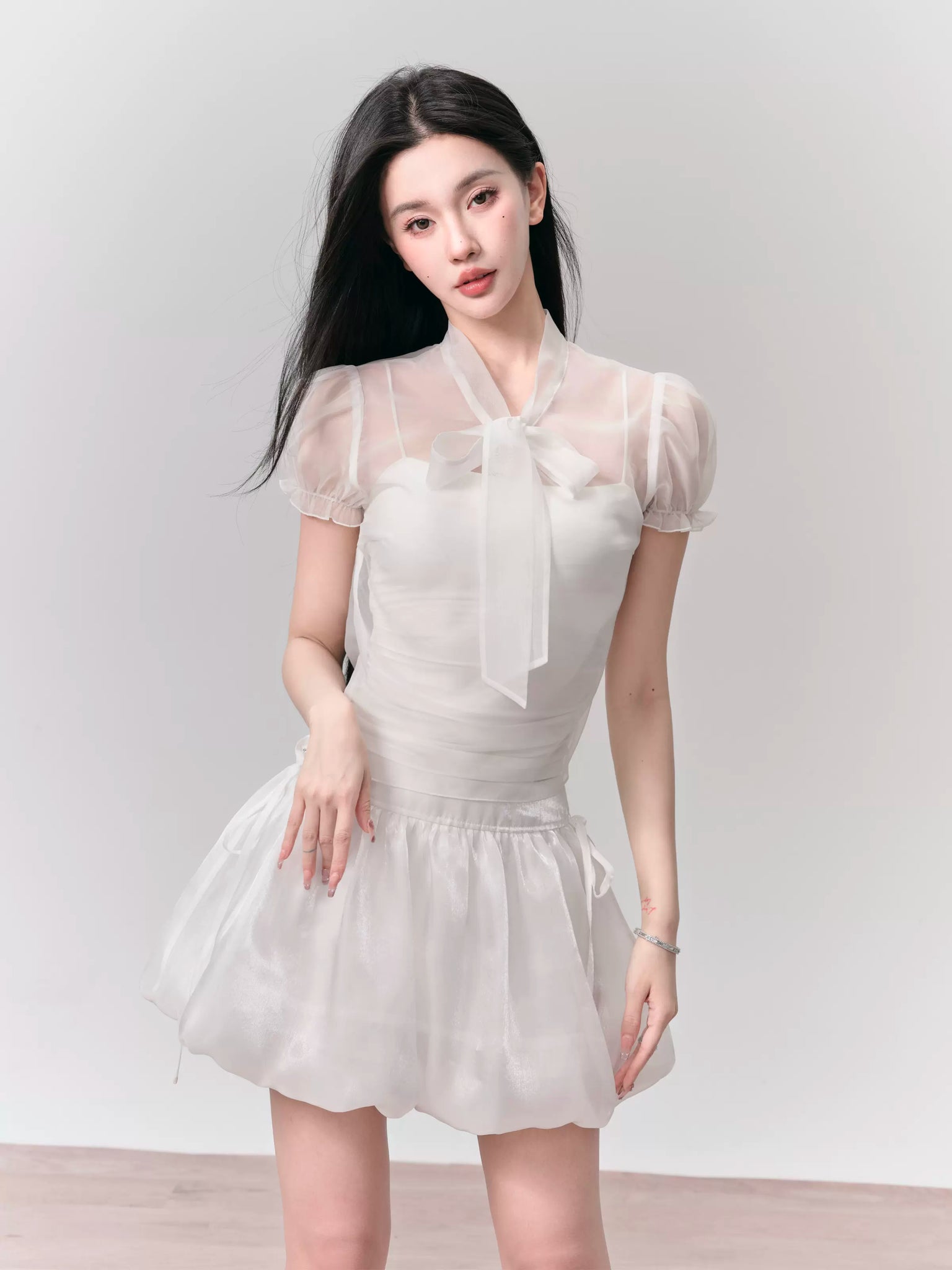 Vanilla Marshmallow Sweet Puff Sleeve Tie Shirt Bud Skirt Set