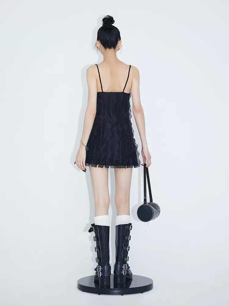 Double-layer loose suspender dress with raw edges