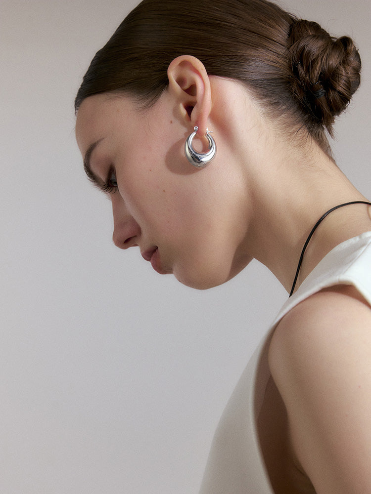 Polished Minimalist Hoop Earrings