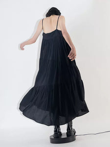 Black V-neck suspender pleated irregular dress