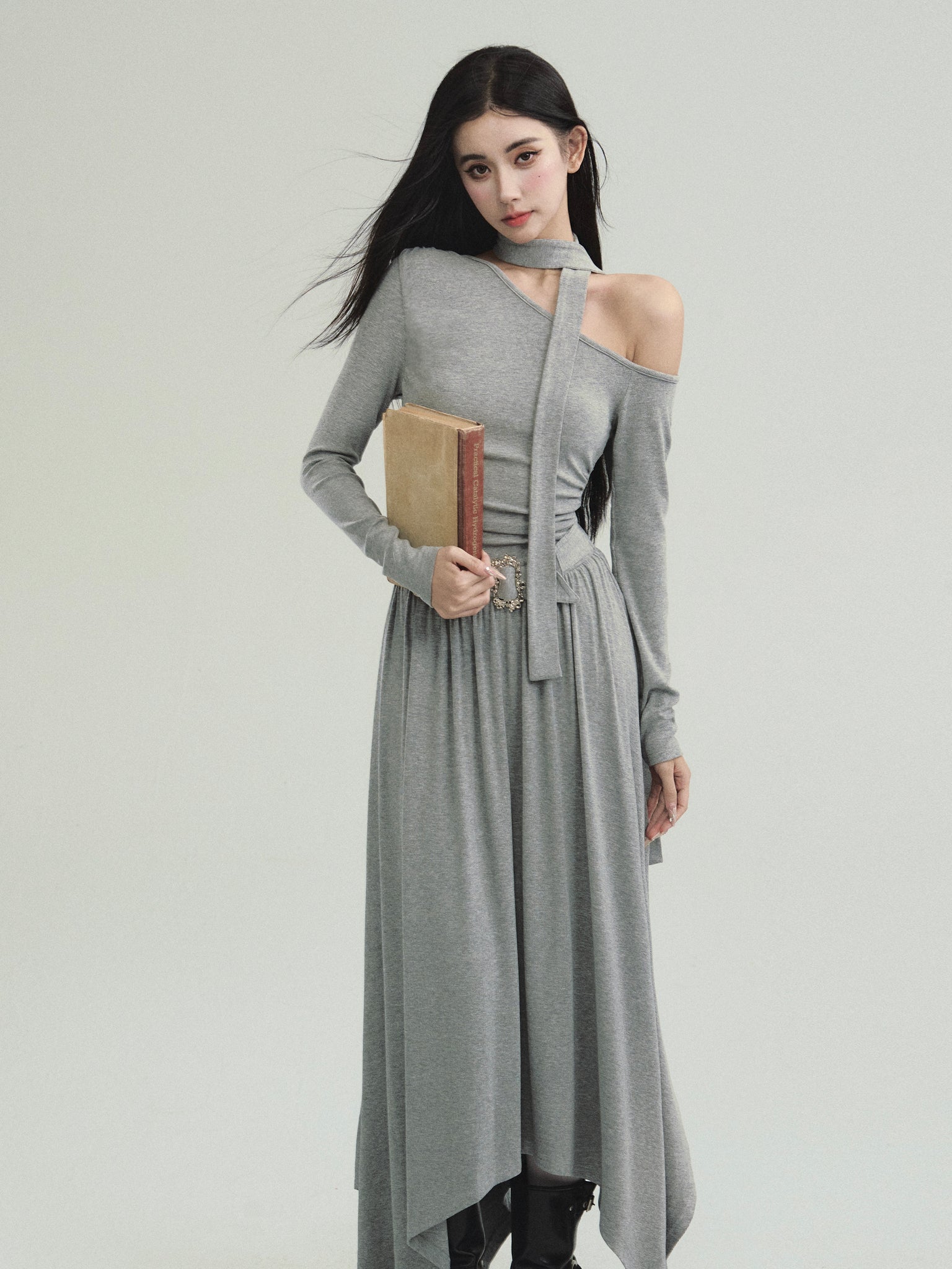 Off-shoulder Knitted Dress