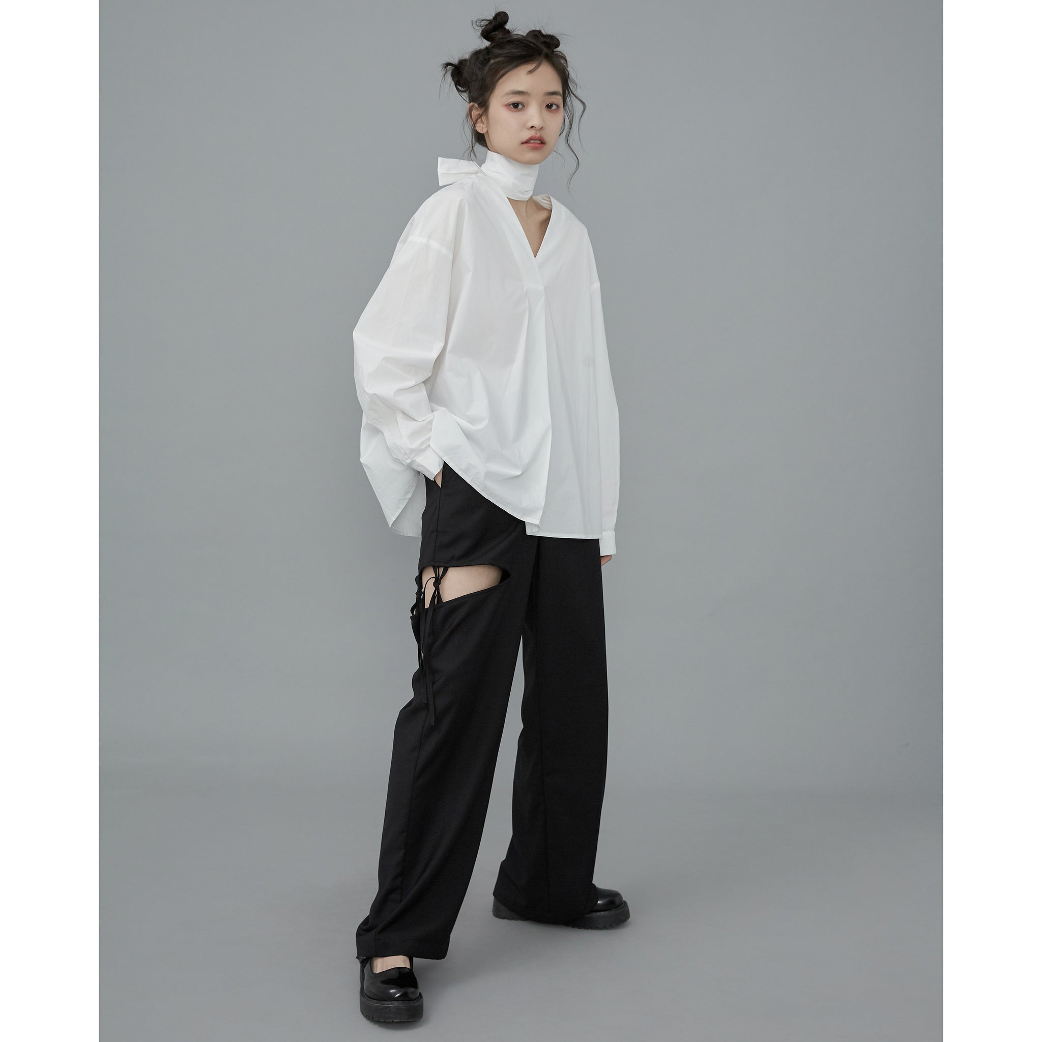 Dark Hollow Tie Wide-leg Pants