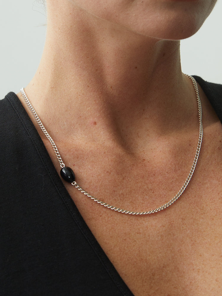 Black silver bead necklace