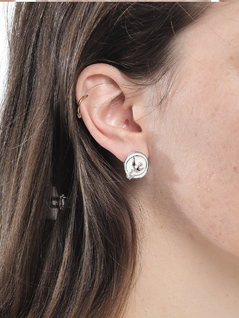 Pigeon cold enamel wax inlaid stone earrings