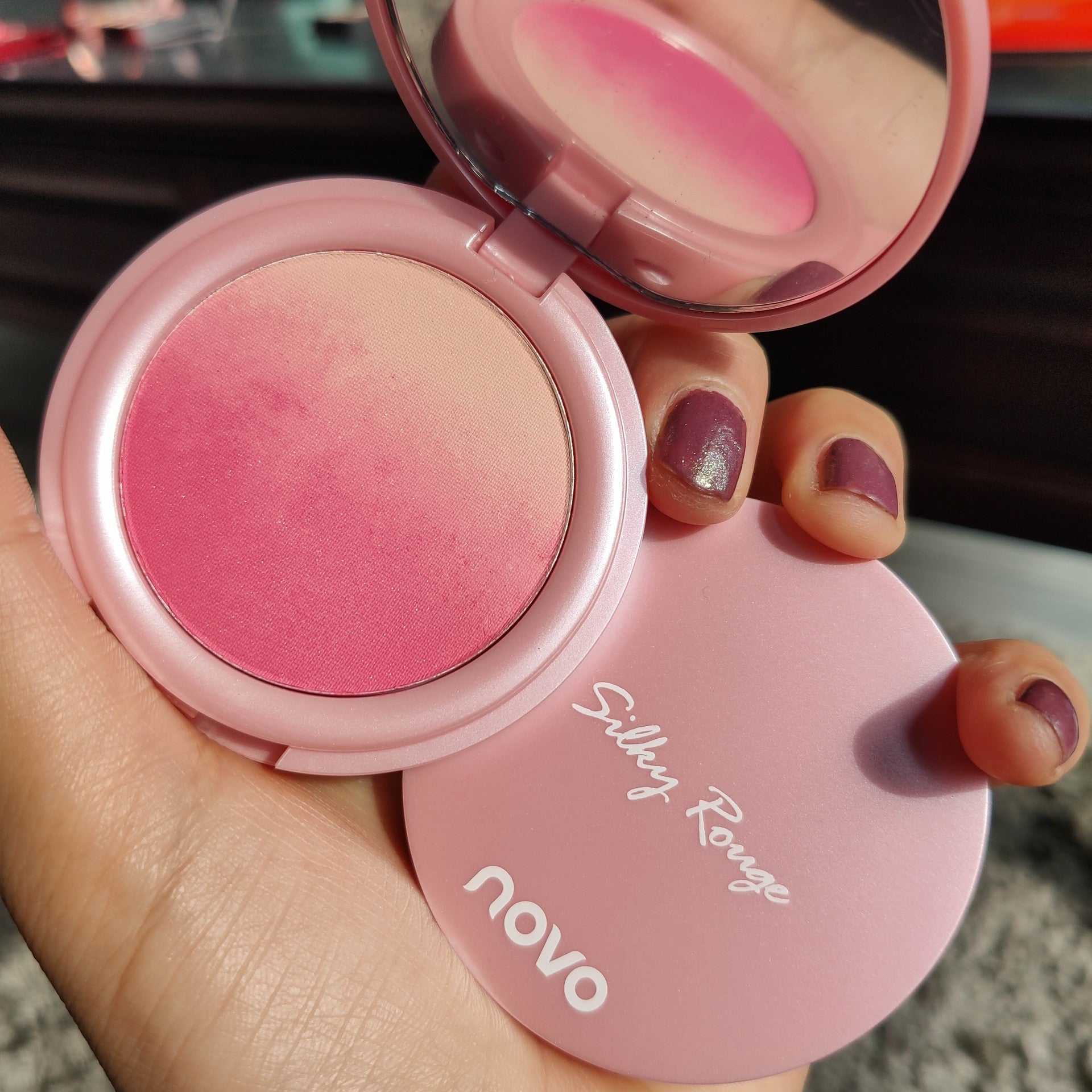 Sweet pink gradient blush palette