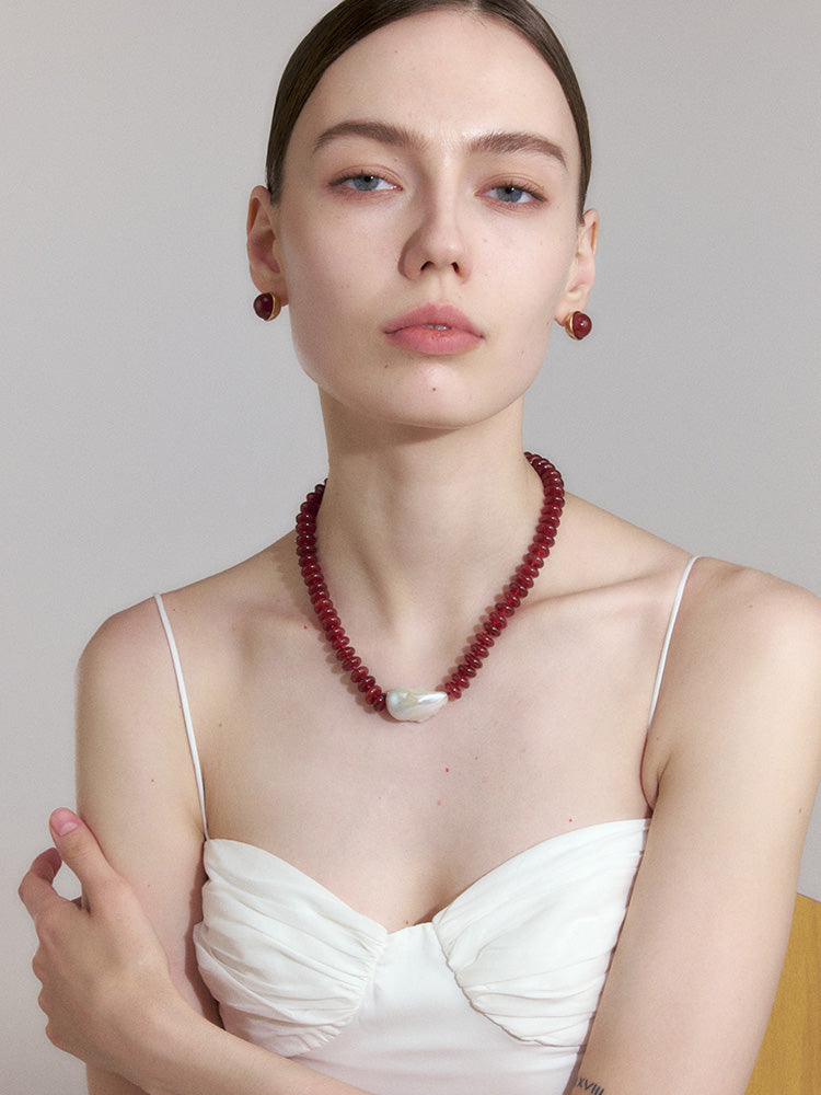 Red agate stitching baroque necklace