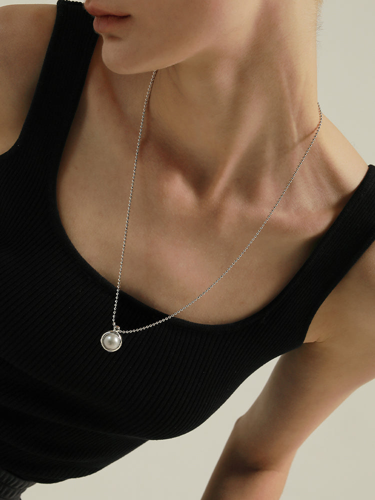 Grey Pearl Necklace