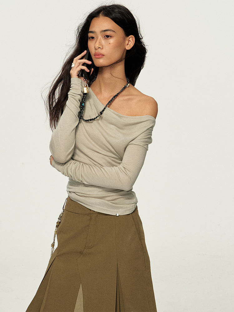 Off-shoulder draped neckline slouchy top