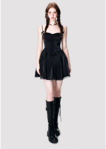 Black suspender dress, elegant and slim, puffy skirt